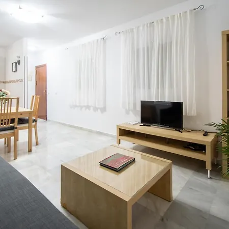 Apartamento El Museo De カディス